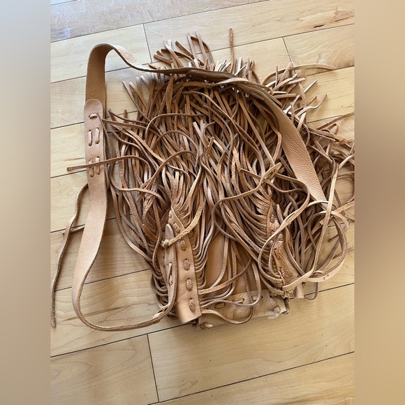 Genuine leather Janis fringe bag - brand new - Picture 4 of 6